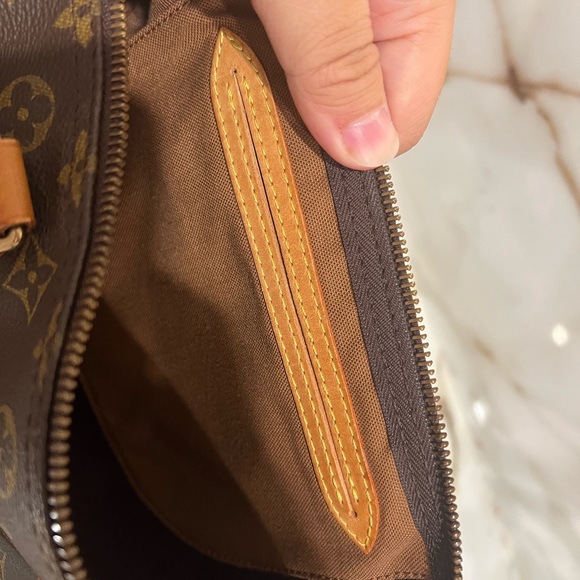 Vintage Louis Vuitton Speedy 30 with Dust Bag - Picture 8 of 10